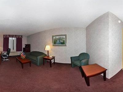 Hotel Quality Inn & Suites - Bild 5