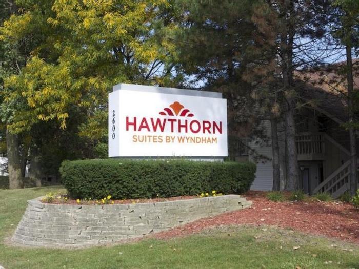 Hawthorn Suites by Wyndham Troy - Bild 1