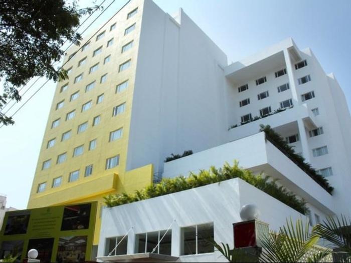 Lemon Tree Hotel Electronics City Bengaluru - Bild 1