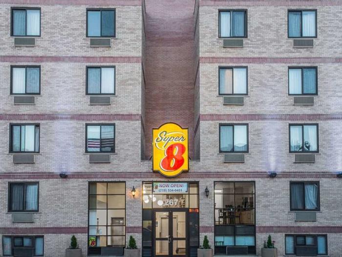 Super 8 by Wyndham Brooklyn / Park Slope Hotel - Bild 1