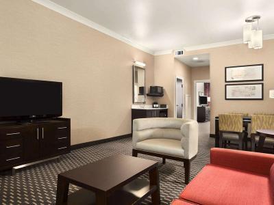 Hotel Embassy Suites by Hilton St. Louis Downtown - Bild 5