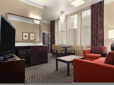 Hotel Embassy Suites by Hilton St. Louis Downtown - Bild 4
