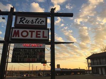 Hotel Rustic Motel Rolla - Bild 3