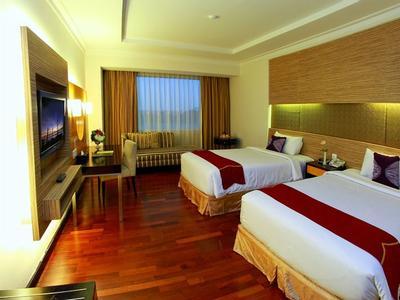 Premier Basko Hotel Padang - Bild 4