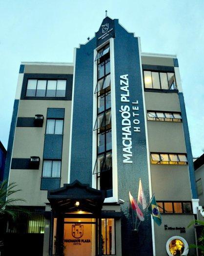 Machado's Plaza Hotel - Bild 1