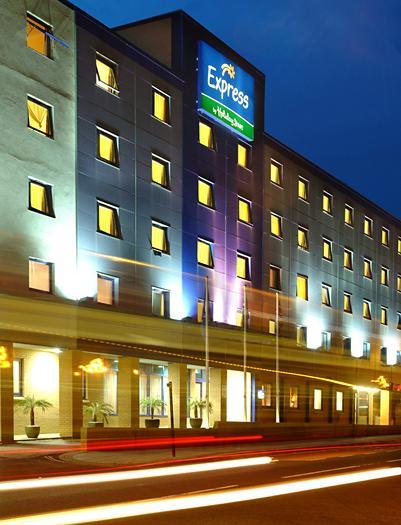 Hotel Holiday Inn Express London - Park Royal - Bild 1