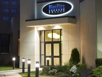 Hotel Buffalo Marriott Niagara - Bild 4