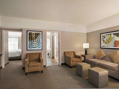 Hotel Embassy Suites Brunswick - Bild 5