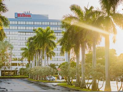 Hotel Hilton Palm Beach Airport - Bild 2