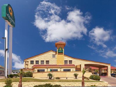 Hotel La Quinta Inn by Wyndham El Paso Cielo Vista - Bild 4