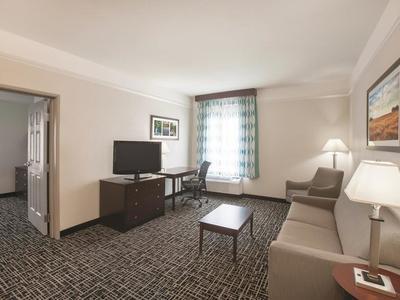 Hotel La Quinta Inn & Suites by Wyndham Mansfield OH - Bild 4