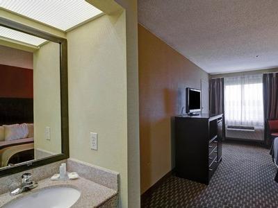 Hotel Quality Inn & Suites Pine Bluff - Bild 5