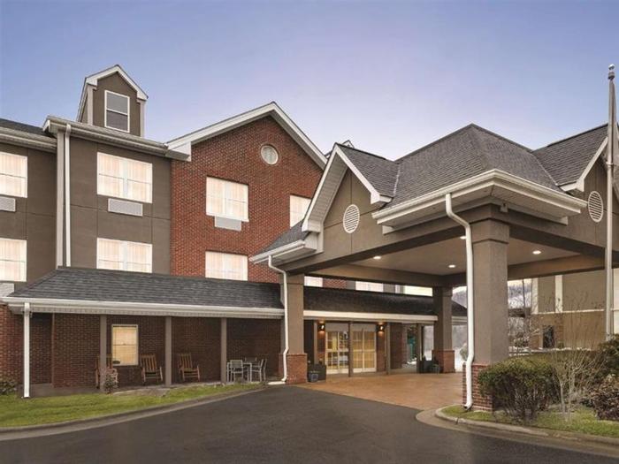 Hotel Country Inn & Suites by Radisson, Boone, NC - Bild 1