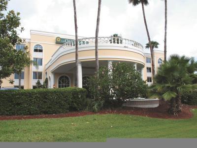 Hotel La Quinta Inn & Suites by Wyndham Sarasota Downtown - Bild 4