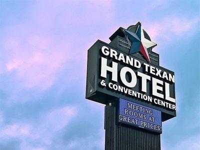 Grand Texan Hotel & Convention Center - Bild 4