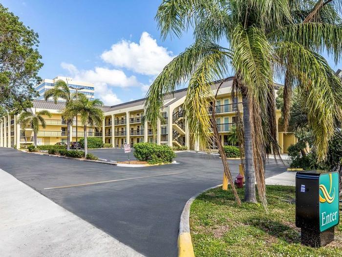 Hotel Quality Inn Palm Beach International Airport - Bild 1