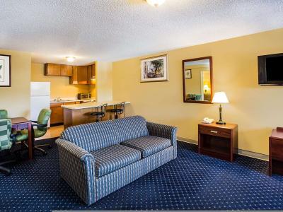 Hotel Travelodge by Wyndham Tacoma Near McChord AFB - Bild 5
