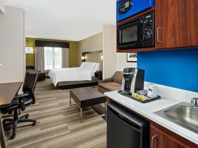 Holiday Inn Express Hotel & Suites Florence I-95 @ Highway 327 - Bild 4
