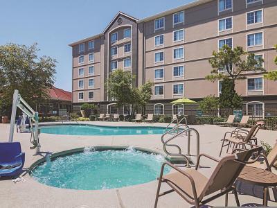 Hotel La Quinta Inn & Suites by Wyndham Oklahoma City - NW Expwy - Bild 2