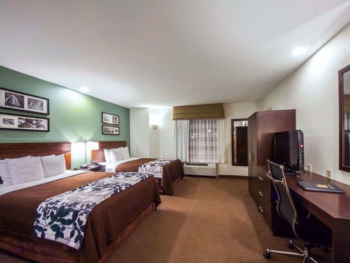 Hotel Sleep Inn & Suites - Bild 1