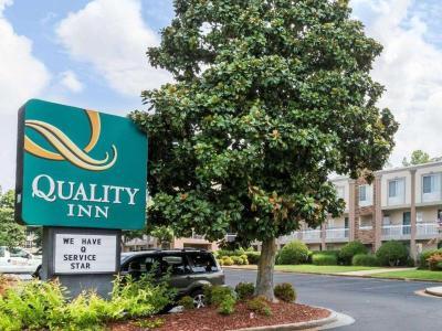 Hotel Quality Inn Northlake - Bild 2
