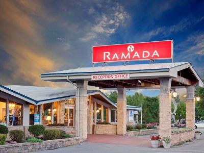 Hotel Ramada by Wyndham Gananoque Provincial Inn - Bild 3