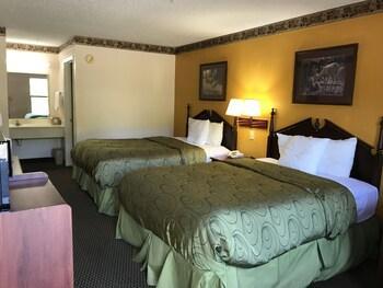 Hotel Clairmont Inn & Suites Warren - Bild 5