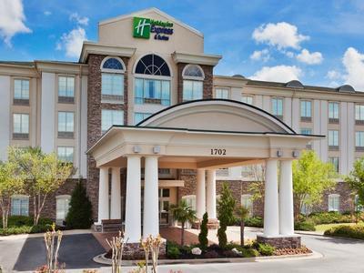 Holiday Inn Express Hotel & Suites Phenix City-Fort Benning Area - Bild 2