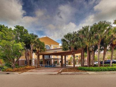 Holiday Inn Express Hotel & Suites West Palm Beach Metrocentre - Bild 2