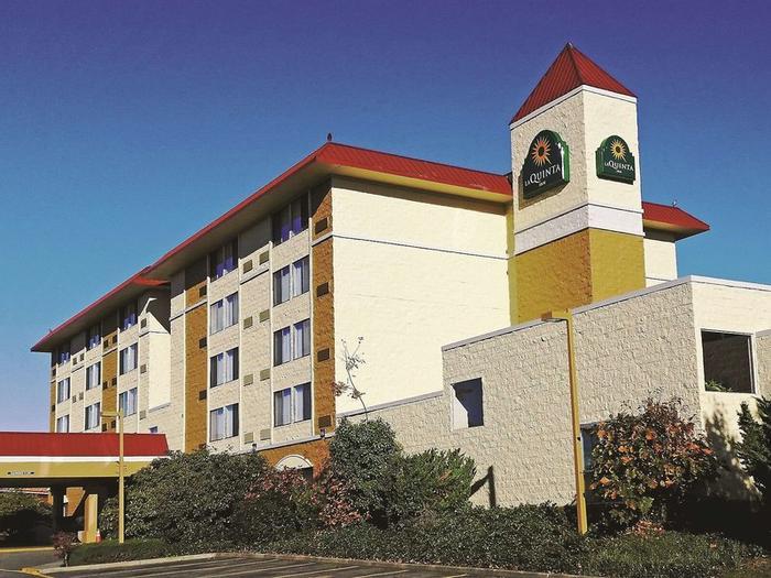 Hotel La Quinta Inn by Wyndham Lynnwood - Bild 1