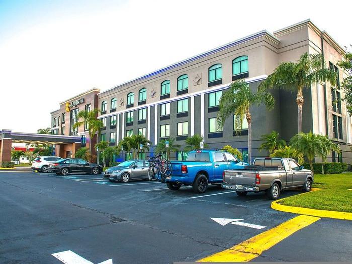 Hotel La Quinta Inn & Suites by Wyndham Clearwater South - Bild 1