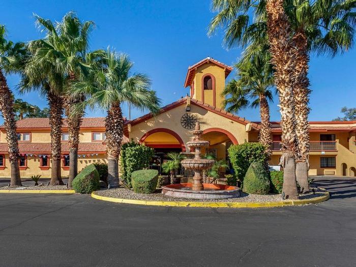 Quality Inn & Suites Goodyear - Phoenix West - Bild 1
