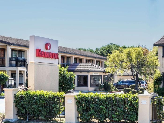 Hotel Ramada by Wyndham Mountain View, San Jose - Bild 1
