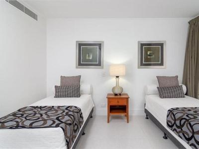 Hotel Mandalay Luxury Beachfront Apartments - Bild 5