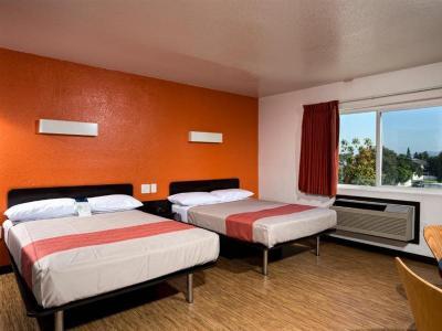 Hotel Motel 6 Newport Beach - Bild 2