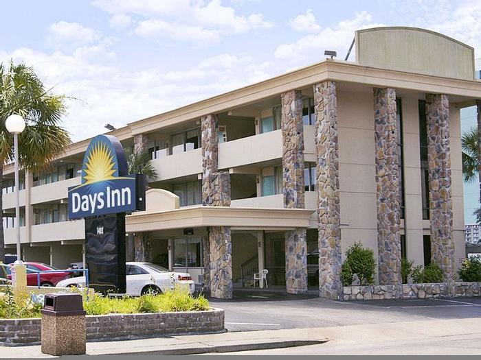 Hotel Days Inn by Wyndham Myrtle Beach-Beach Front - Bild 1