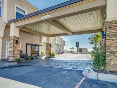 Hotel Comfort Inn & Suites I-10 Airport - Bild 2