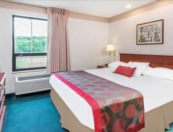 Hotel Ramada by Wyndham Strasburg Dover - Bild 4
