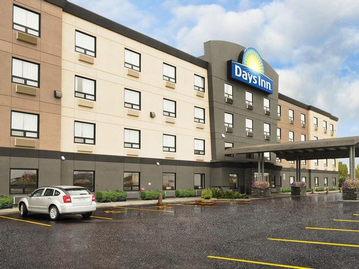 Hotel Days Inn by Wyndham Regina Airport West - Bild 1