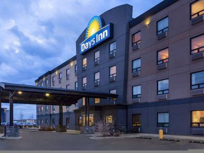 Hotel Days Inn by Wyndham Regina Airport West - Bild 3