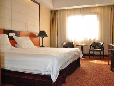Qingdao Chengyang Hotel - Bild 4