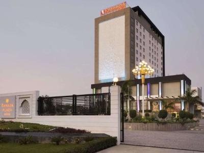 Hotel Ramada Plaza by Wyndham Agra - Bild 3