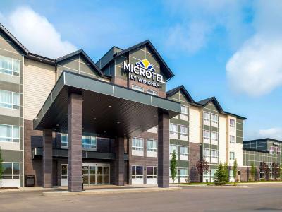 Hotel Microtel Inn & Suites by Wyndham Red Deer - Bild 2
