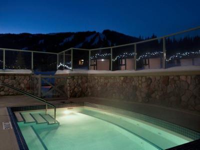 Hotel Sun Peaks Resort - Sundance Lodge - Bild 2
