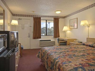 Hotel Days Inn by Windham Fresno South - Bild 3