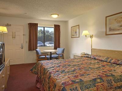 Hotel Days Inn by Windham Fresno South - Bild 2