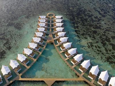 Hotel Cinnamon Hakuraa Huraa Maldives - Bild 2