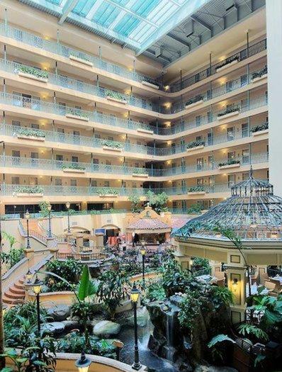Hotel Embassy Suites by Hilton Los Angeles Downey - Bild 1