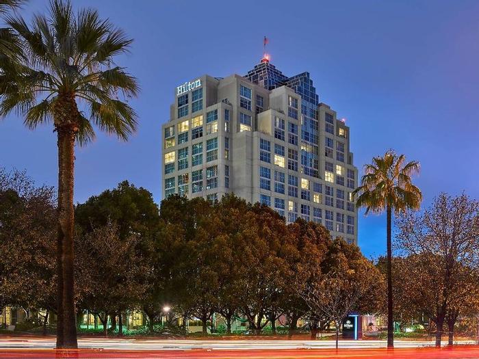 Hotel Hilton Los Angeles North-Glendale & Executive Meeting Center - Bild 1