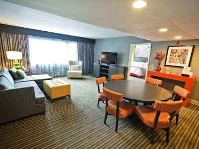 DoubleTree Suites by Hilton Hotel Huntsville South - Bild 4